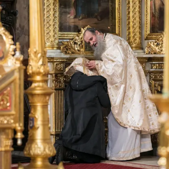 Efectele minunate ale spovedaniei gândurilor: Dacă are cineva gânduri de sinucidere sau de deznădejde, duhovnicului trebuie spus următoarele...
