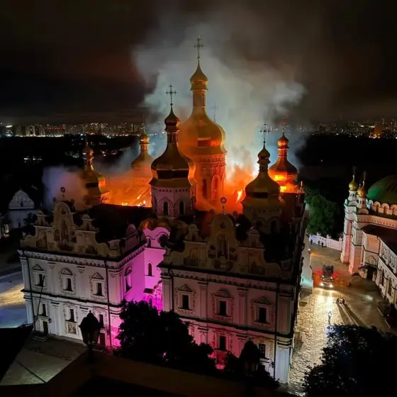 Incendiu la Mănăstirea Peșterilor (Lavra Pecerska)