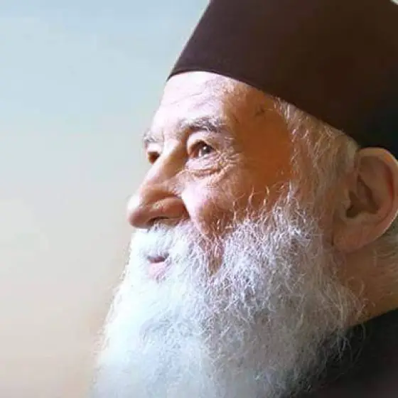 Lupta nevăzută din rugăciune: Cum gândurile „ca avioanele” ne atacă sufletul și cum le putem învinge - Ne vorbește Pr. Gheorghe Calciu